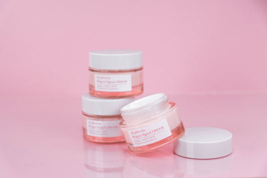 Лучший увлажняющий крем, содержащий лактоферрин: Hyalferrin Biogen Signal Cream.